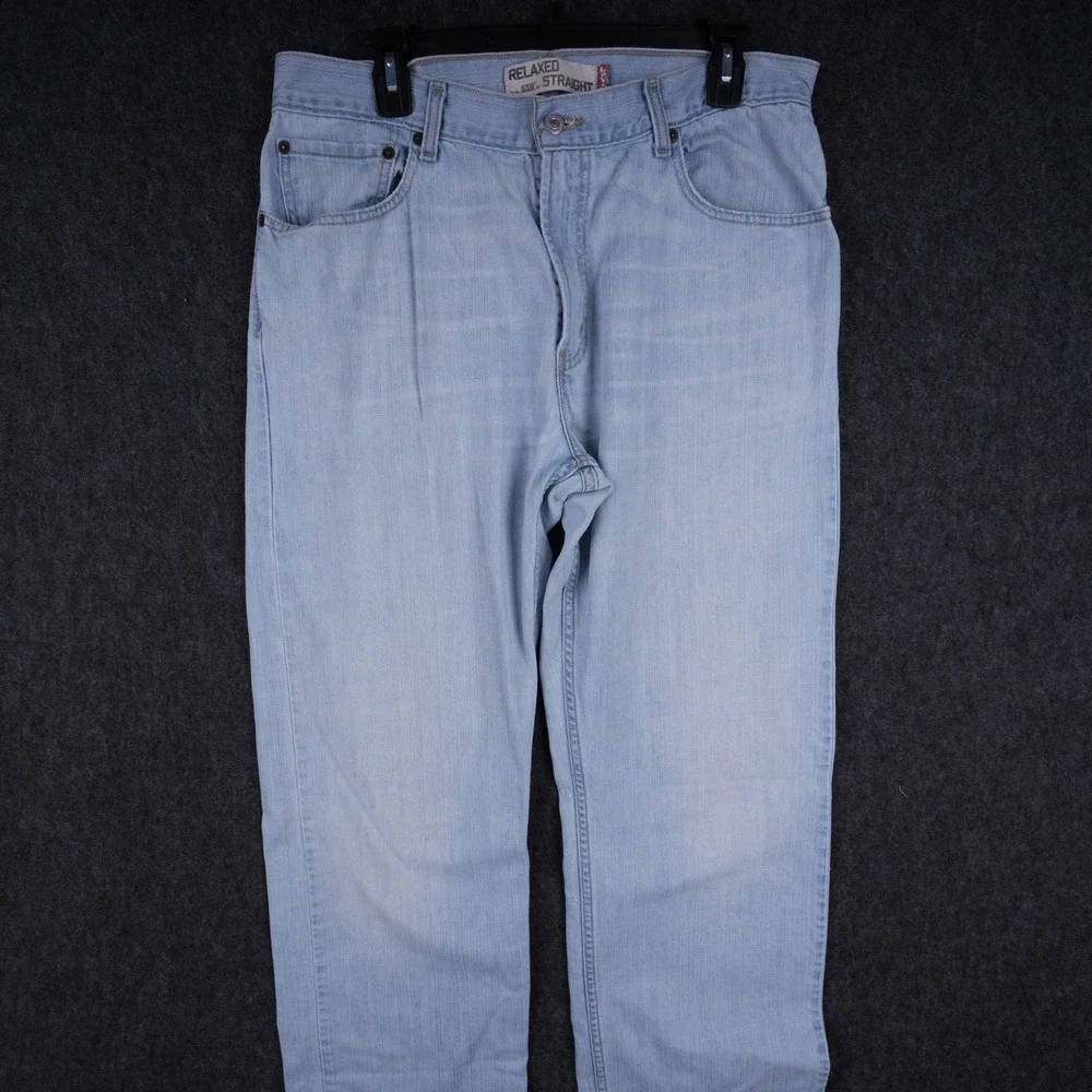 Vintage Levis 559 Relaxed Straight Jeans Mens 34x31 Light Wash Fair Cropped Hem